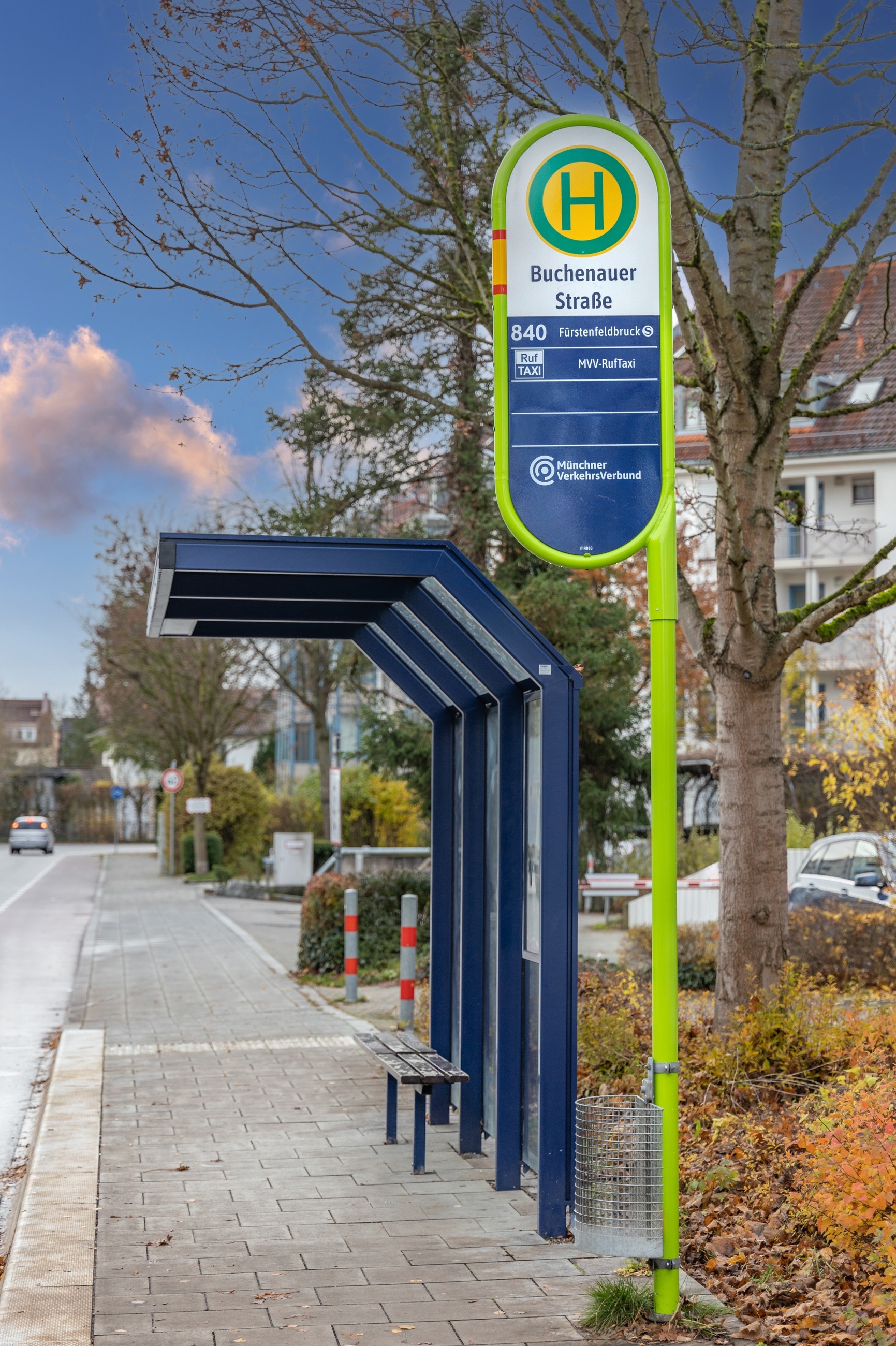 barrierefrei ausgebaute Haltestelle in Fürstenfeldbruck